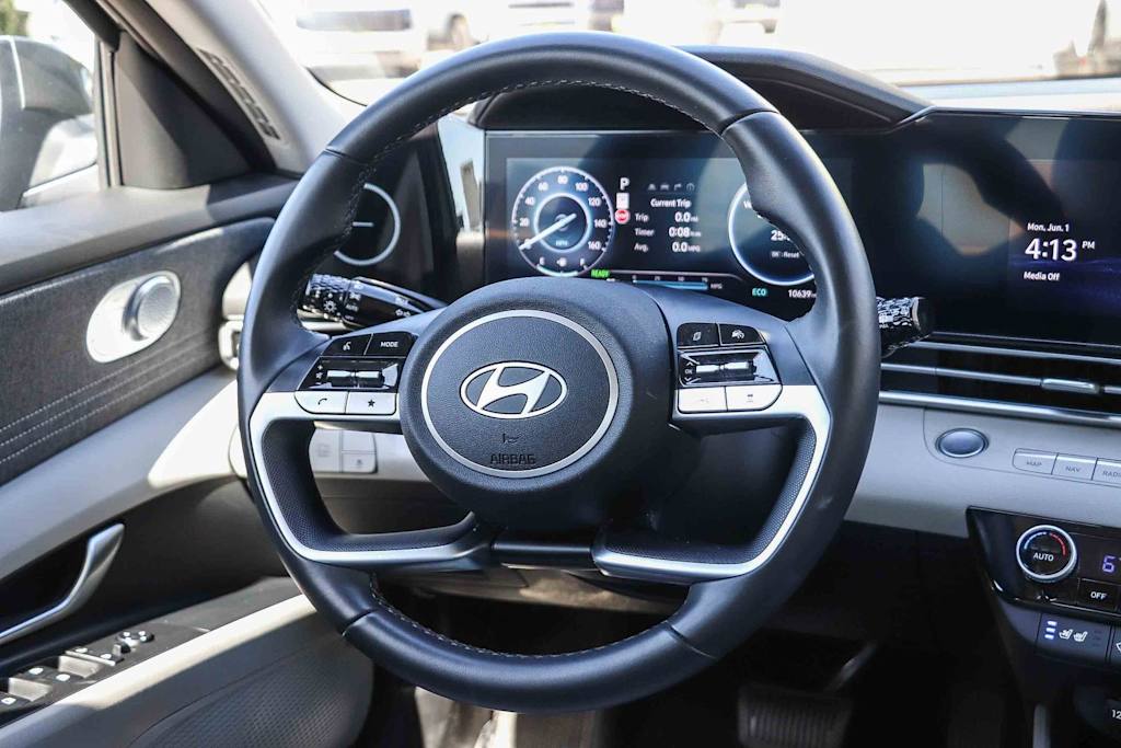 Thumbnail: 2025 Hyundai Elantra - 12