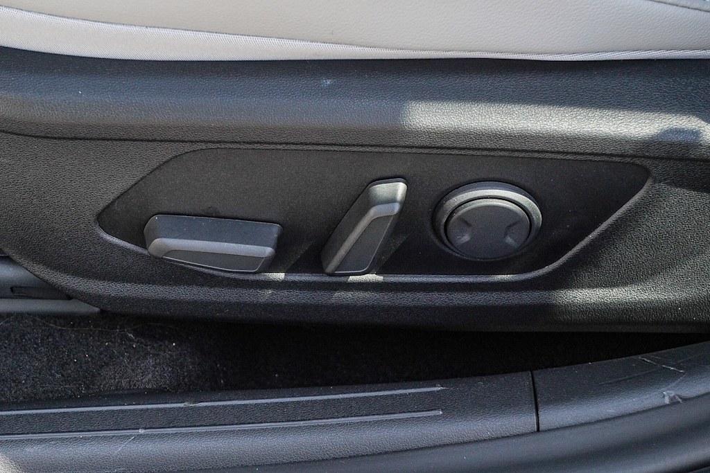 Thumbnail: 2025 Hyundai Elantra - 26