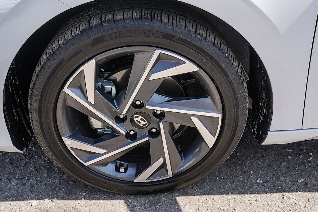 Thumbnail: 2025 Hyundai Elantra - 20