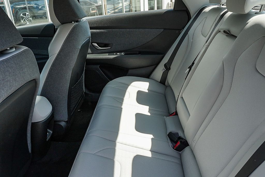 Thumbnail: 2025 Hyundai Elantra - 10