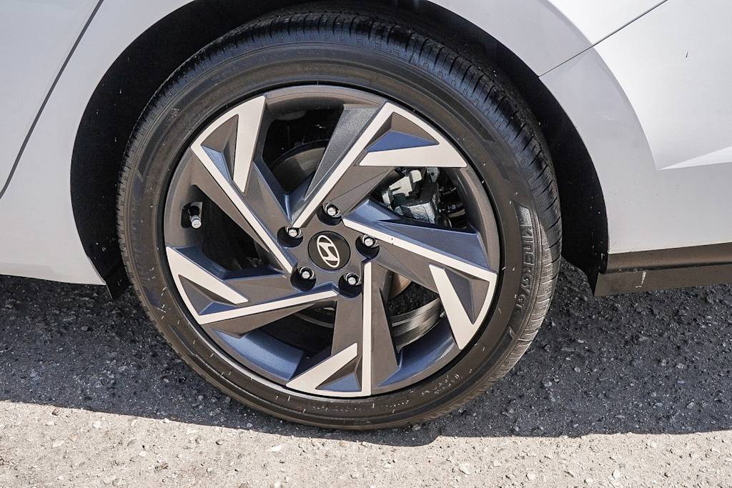 Thumbnail: 2025 Hyundai Elantra - 5