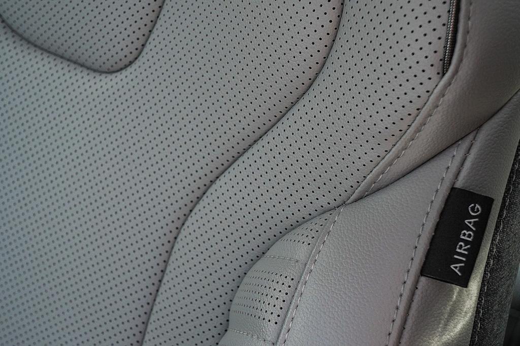 Thumbnail: 2025 Hyundai Elantra - 8