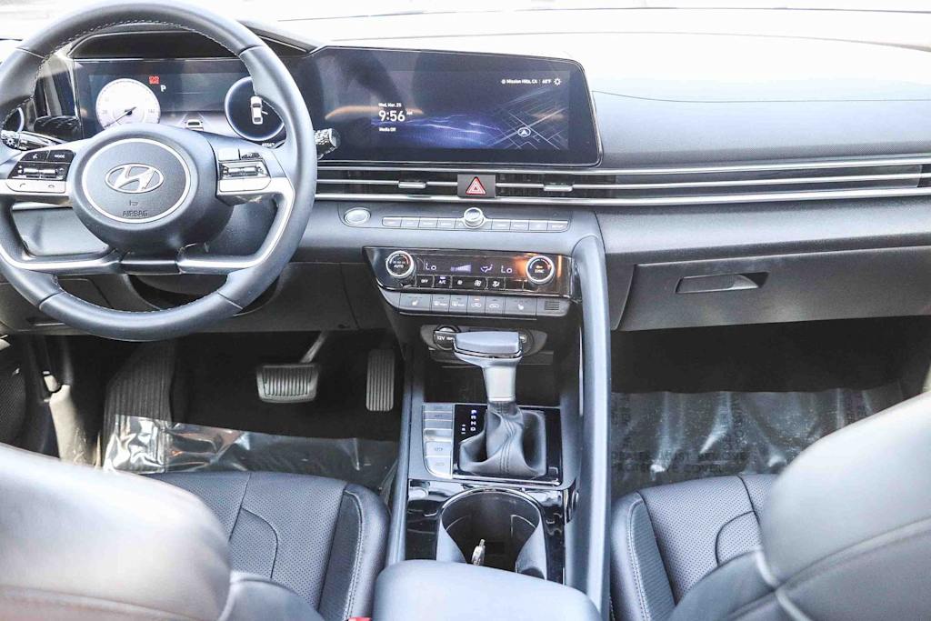 Thumbnail: 2023 Hyundai Elantra - 8