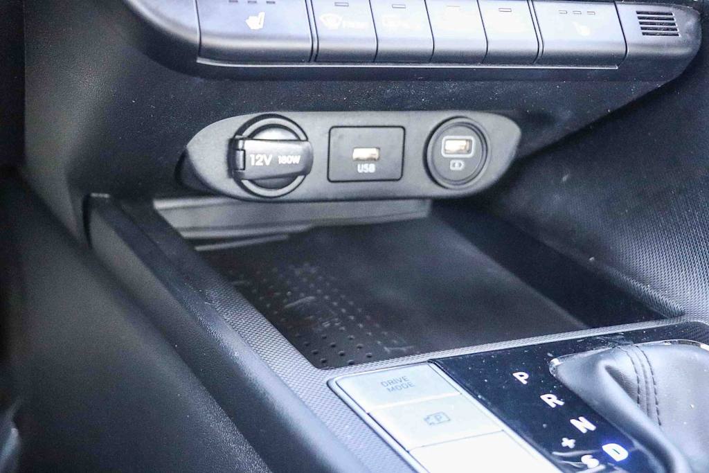 Thumbnail: 2023 Hyundai Elantra - 25