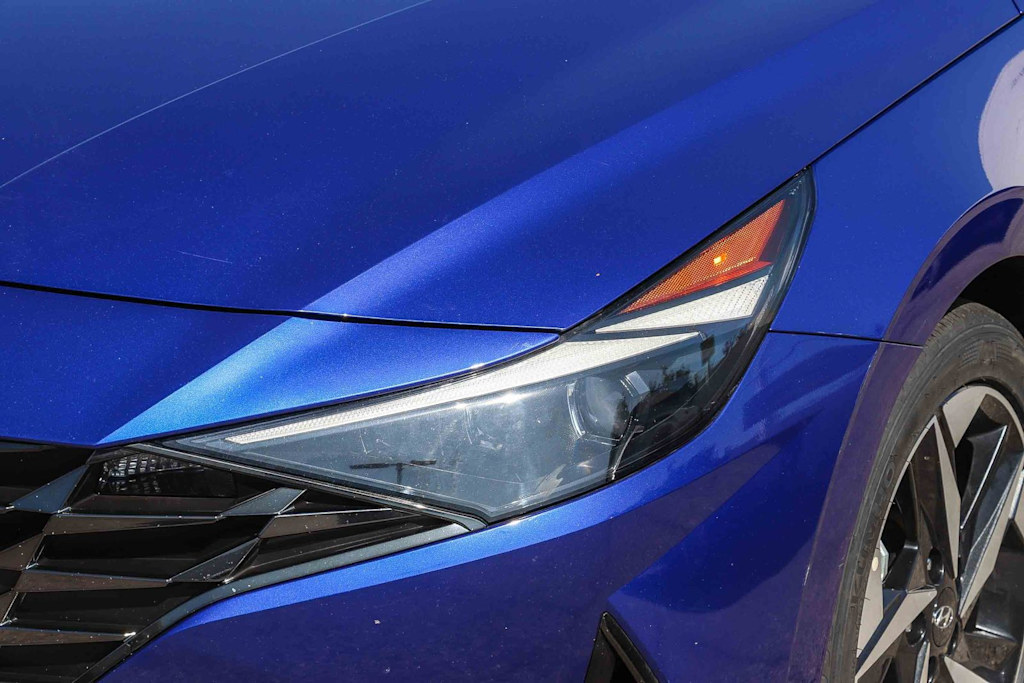 Thumbnail: 2023 Hyundai Elantra - 19