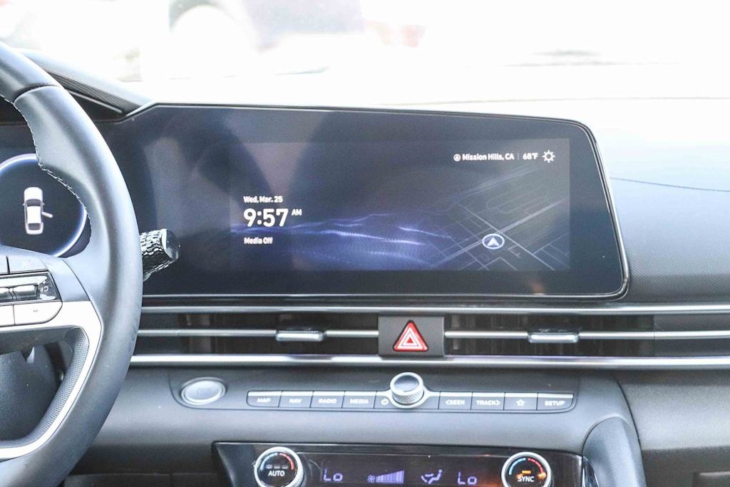 Thumbnail: 2023 Hyundai Elantra - 13