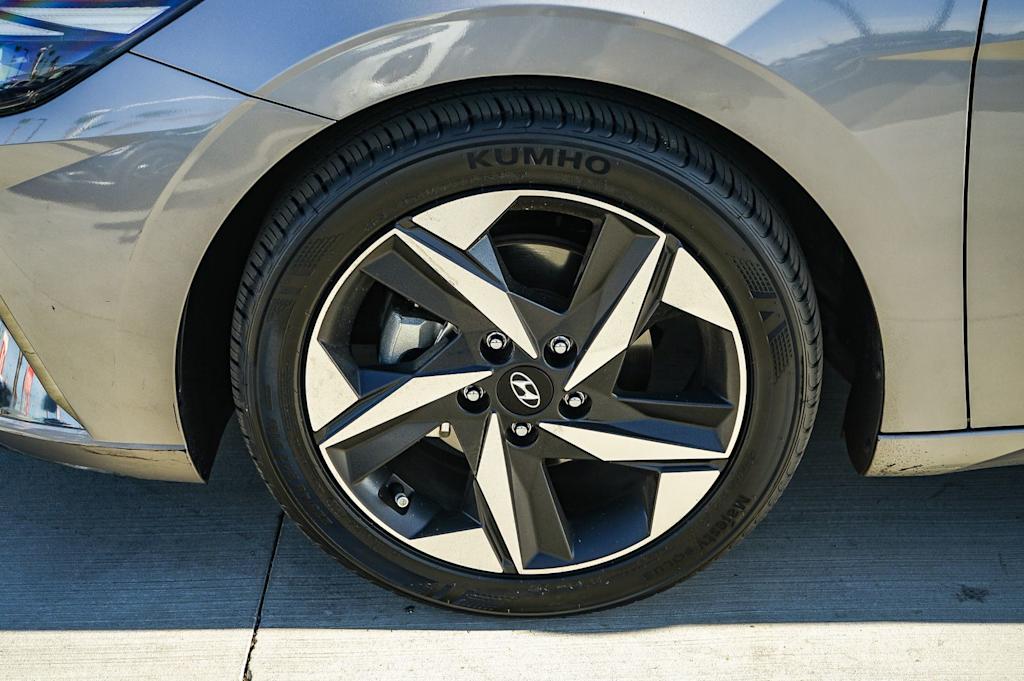Thumbnail: 2023 Hyundai Elantra - 7