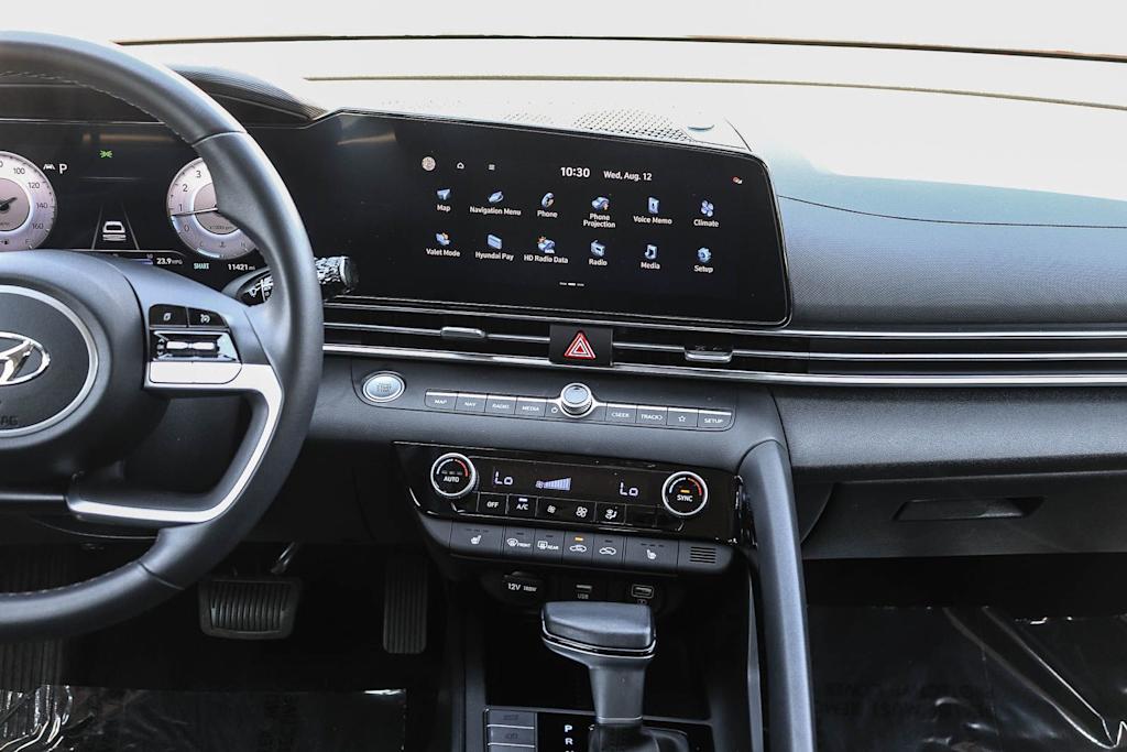 Thumbnail: 2023 Hyundai Elantra - 8