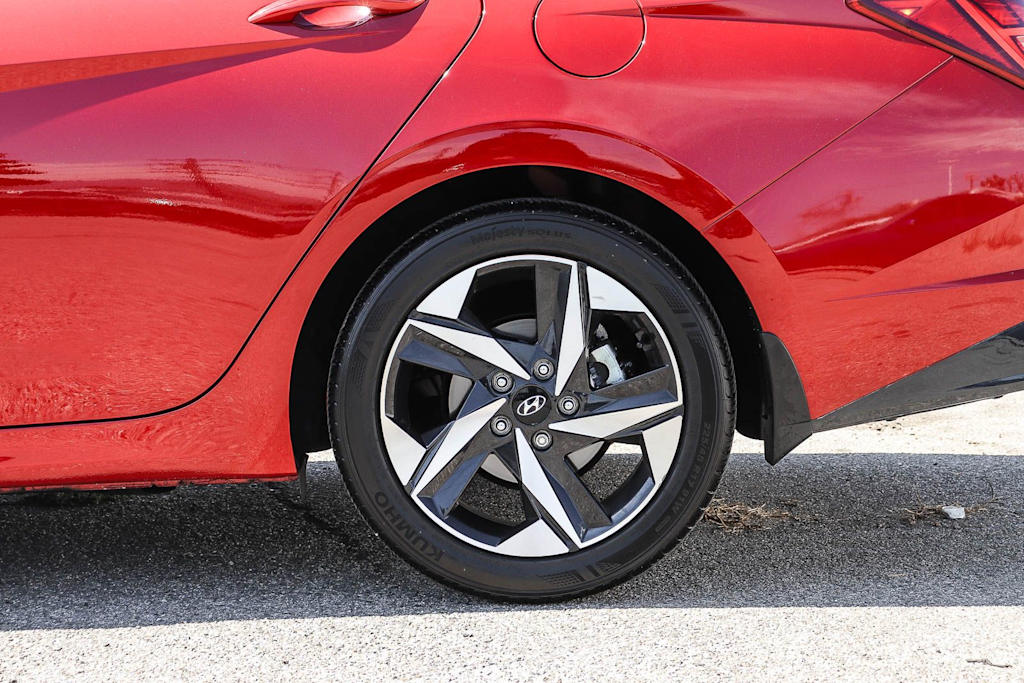 Thumbnail: 2023 Hyundai Elantra - 22