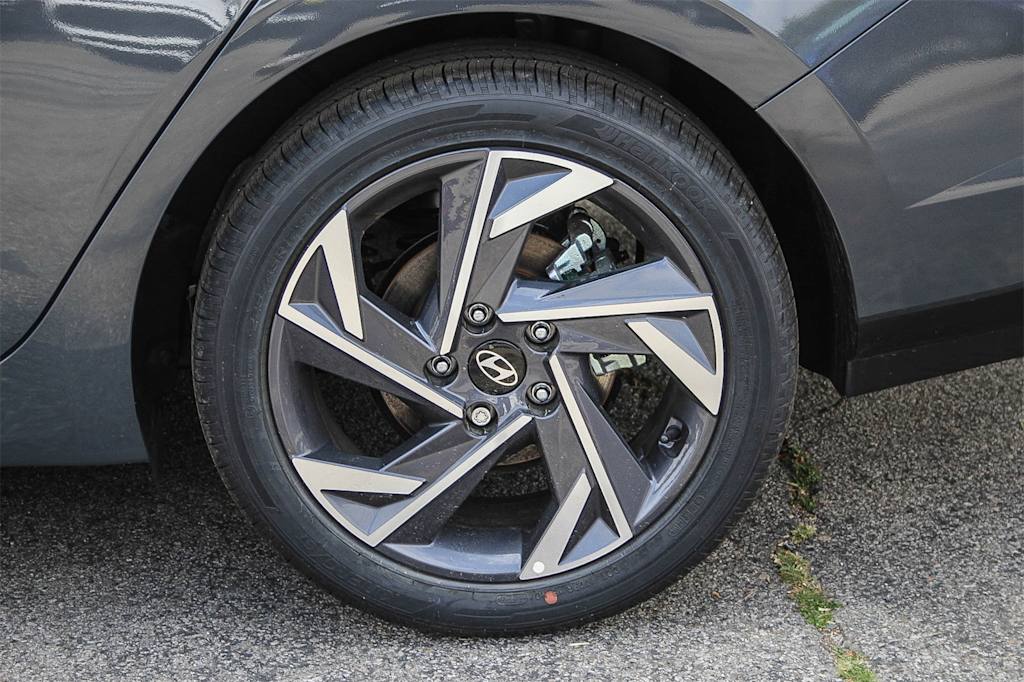 Thumbnail: 2025 Hyundai Elantra - 6