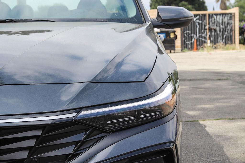 Thumbnail: 2025 Hyundai Elantra - 20