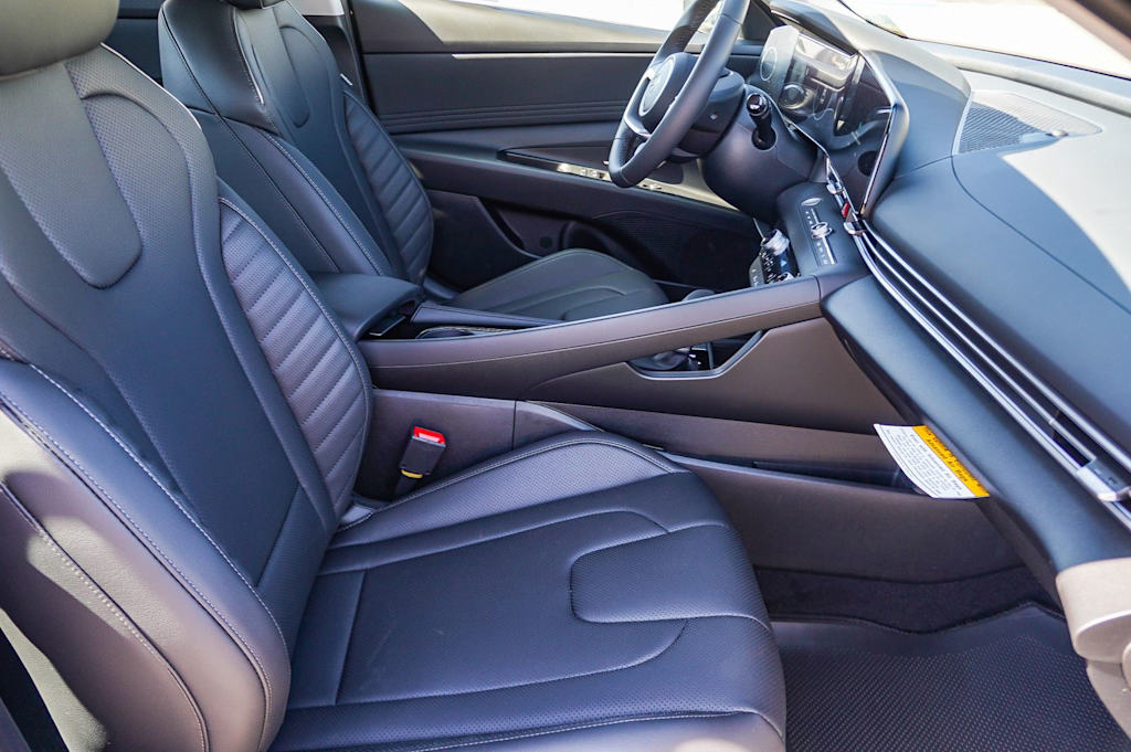 Thumbnail: 2026 Hyundai Elantra - 9