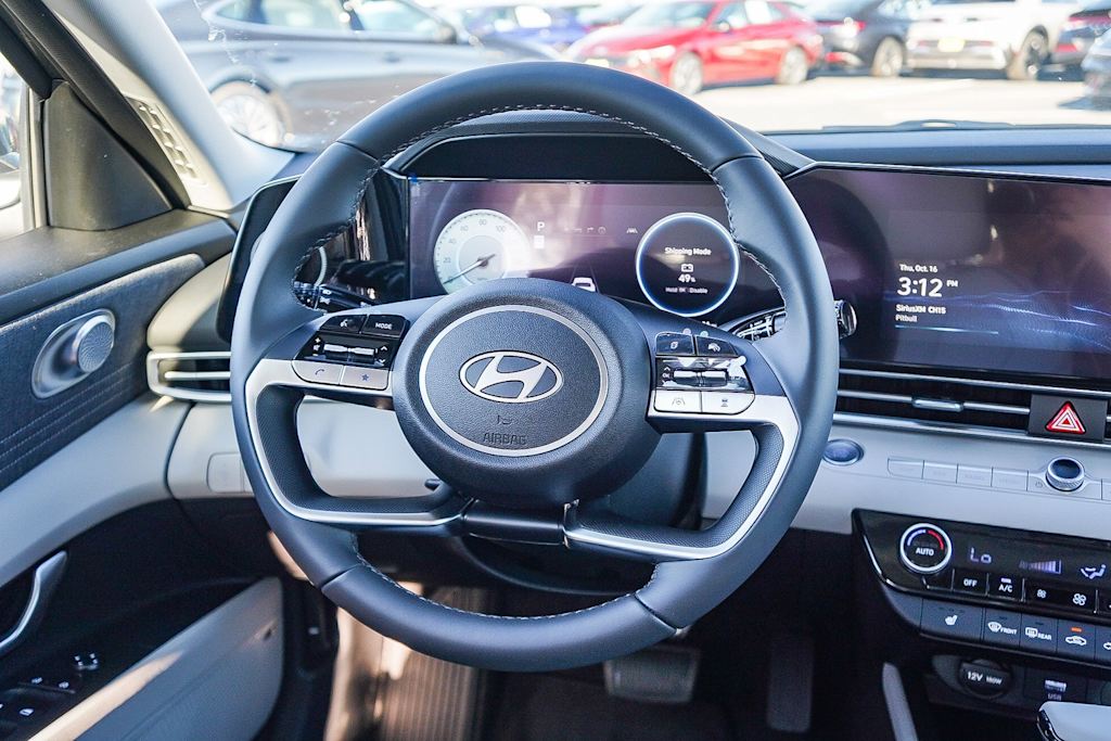 Thumbnail: 2025 Hyundai Elantra - 8