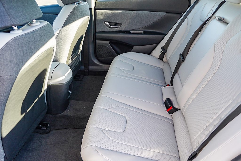 Thumbnail: 2025 Hyundai Elantra - 11