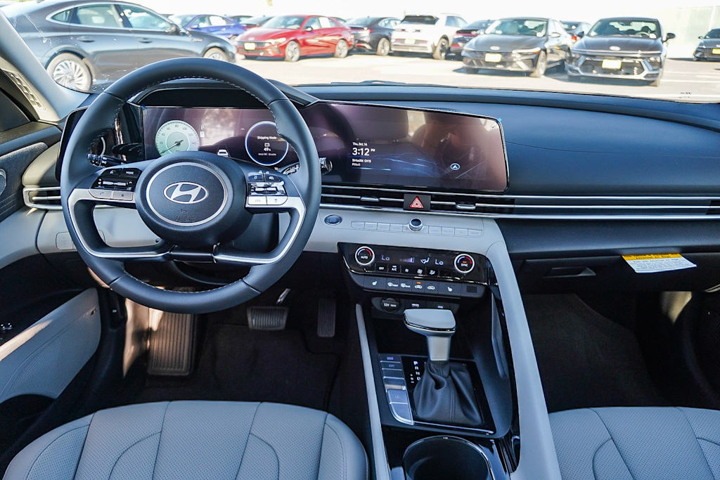 Thumbnail: 2025 Hyundai Elantra - 2