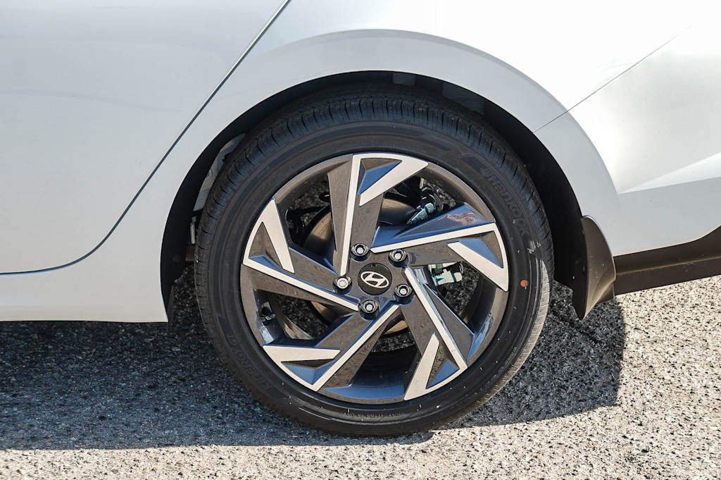 Thumbnail: 2026 Hyundai Elantra - 21