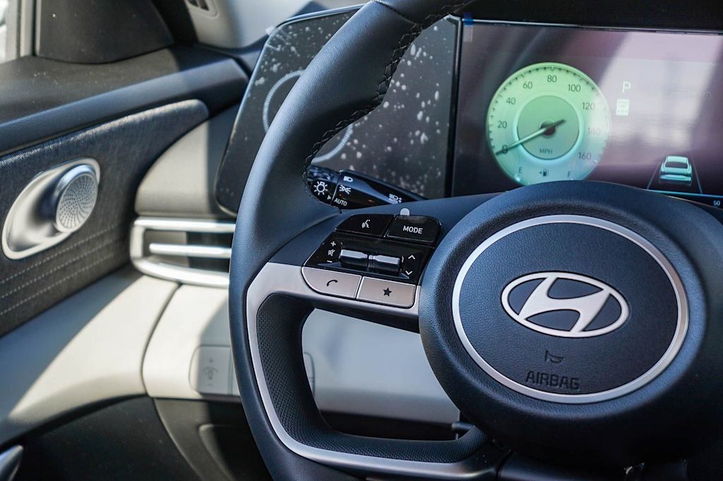 Thumbnail: 2026 Hyundai Elantra - 23