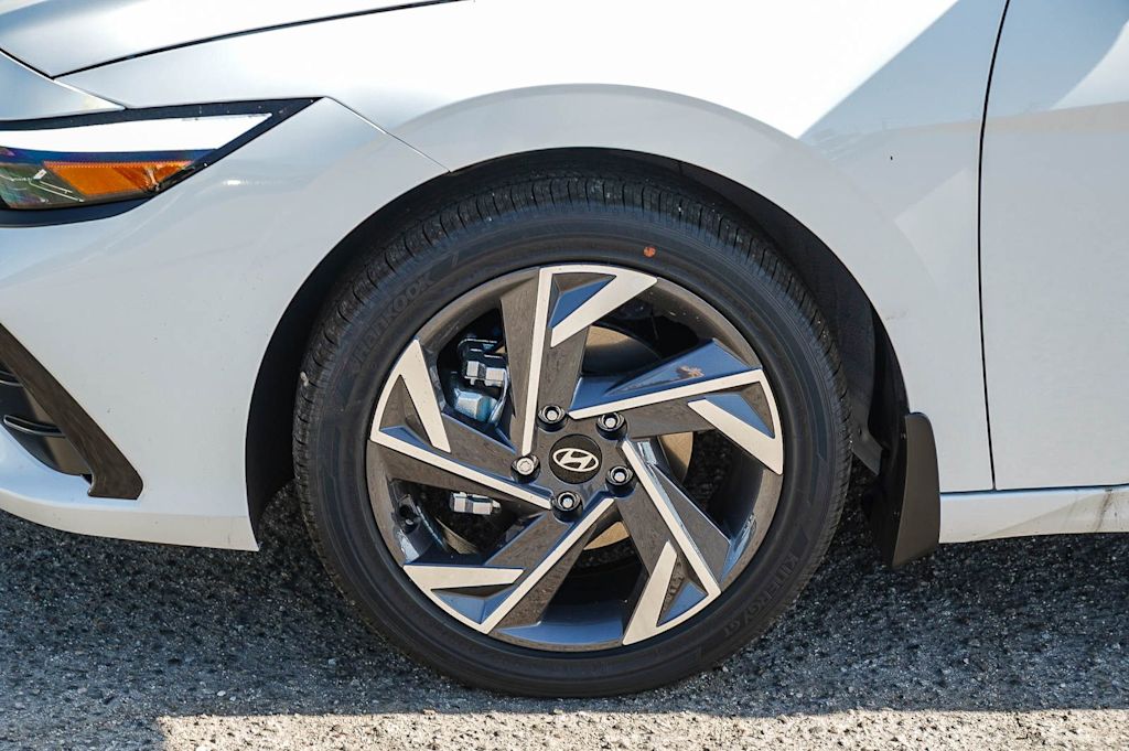 Thumbnail: 2026 Hyundai Elantra - 7
