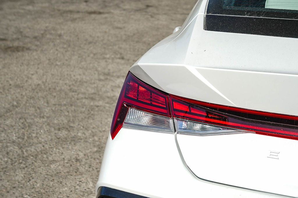Thumbnail: 2026 Hyundai Elantra - 19