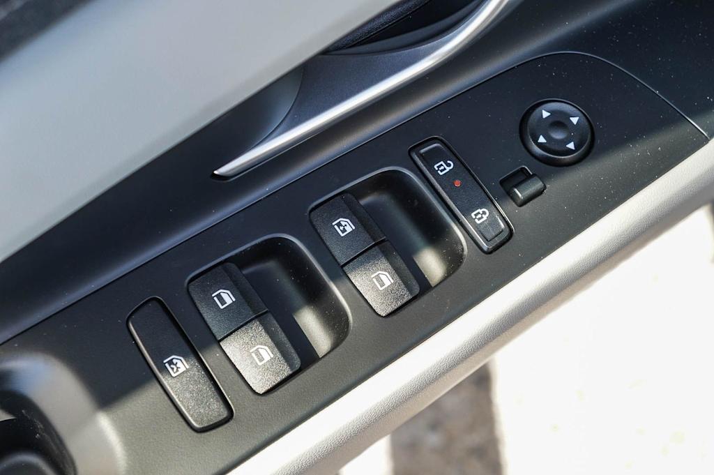 Thumbnail: 2026 Hyundai Elantra - 26