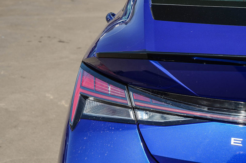 Thumbnail: 2025 Hyundai Elantra - 18