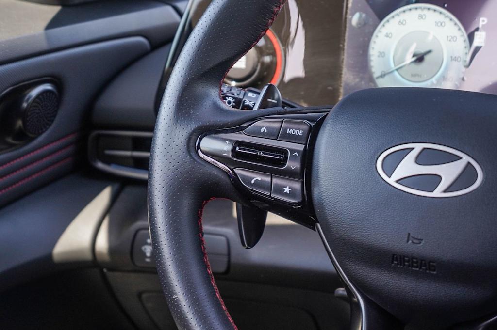 Thumbnail: 2025 Hyundai Elantra - 22