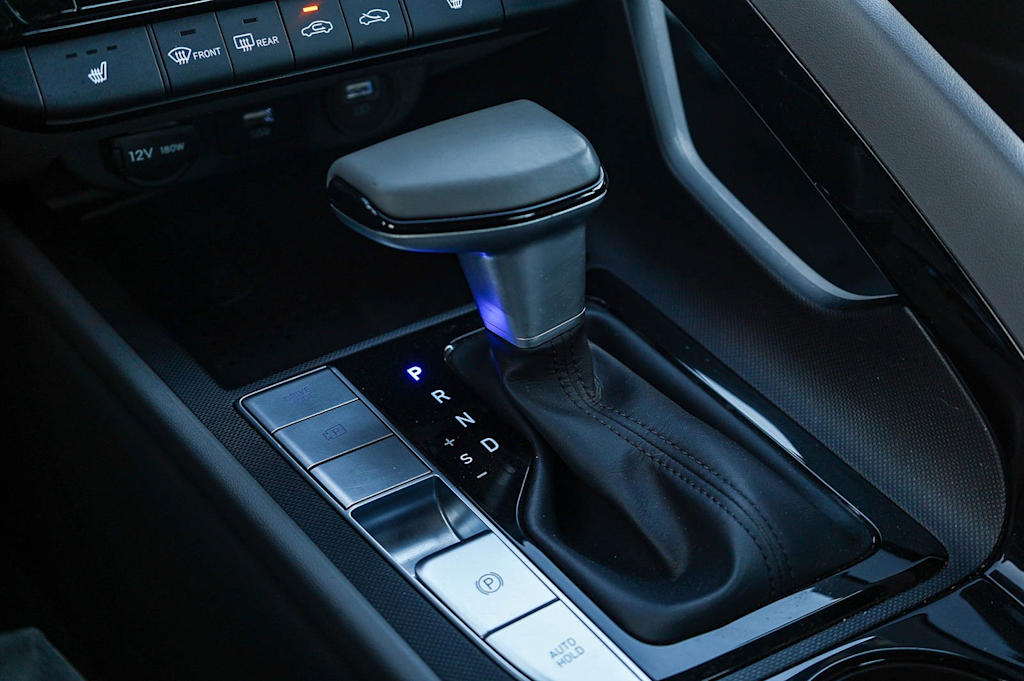 Thumbnail: 2023 Hyundai Elantra - 24