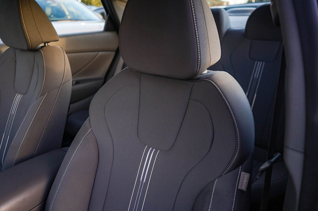 Thumbnail: 2023 Hyundai Elantra - 26