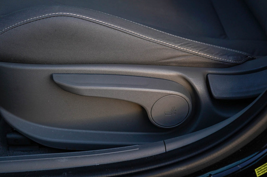 Thumbnail: 2023 Hyundai Elantra - 23