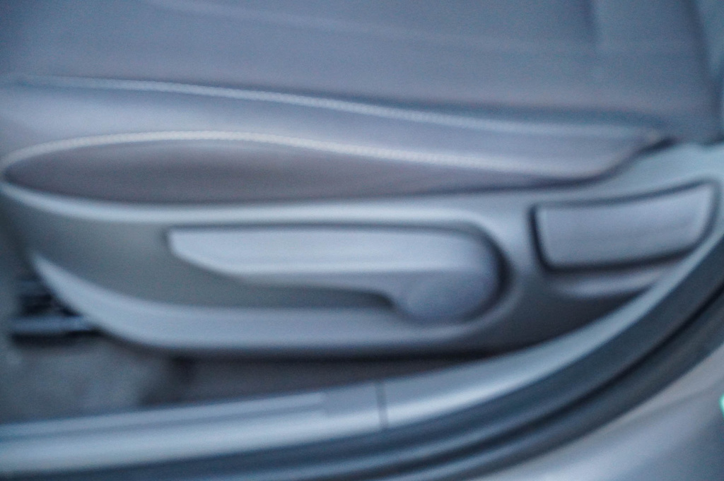 Thumbnail: 2023 Hyundai Elantra - 20