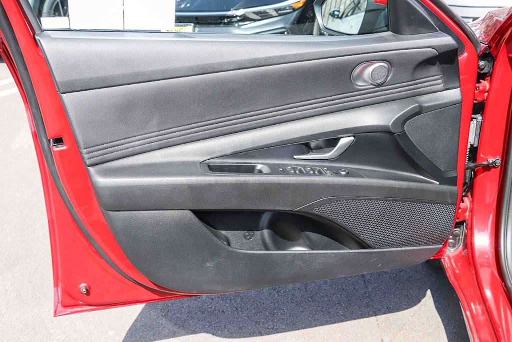Thumbnail: 2024 Hyundai Elantra - 25
