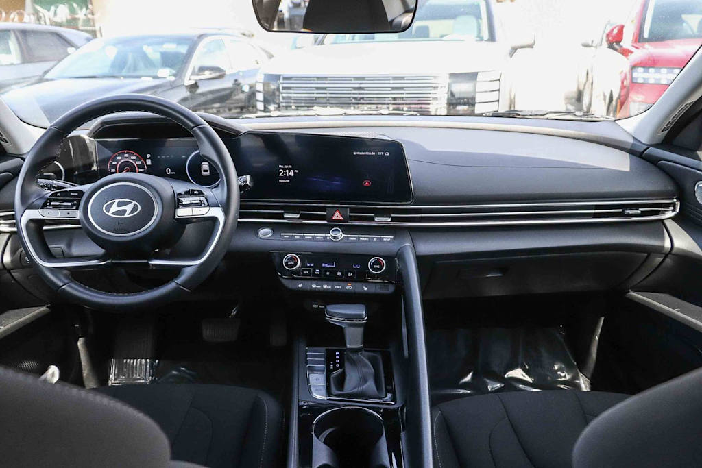 Thumbnail: 2024 Hyundai Elantra - 2