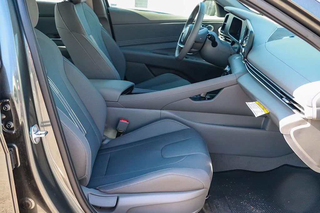 Thumbnail: 2026 Hyundai Elantra - 9
