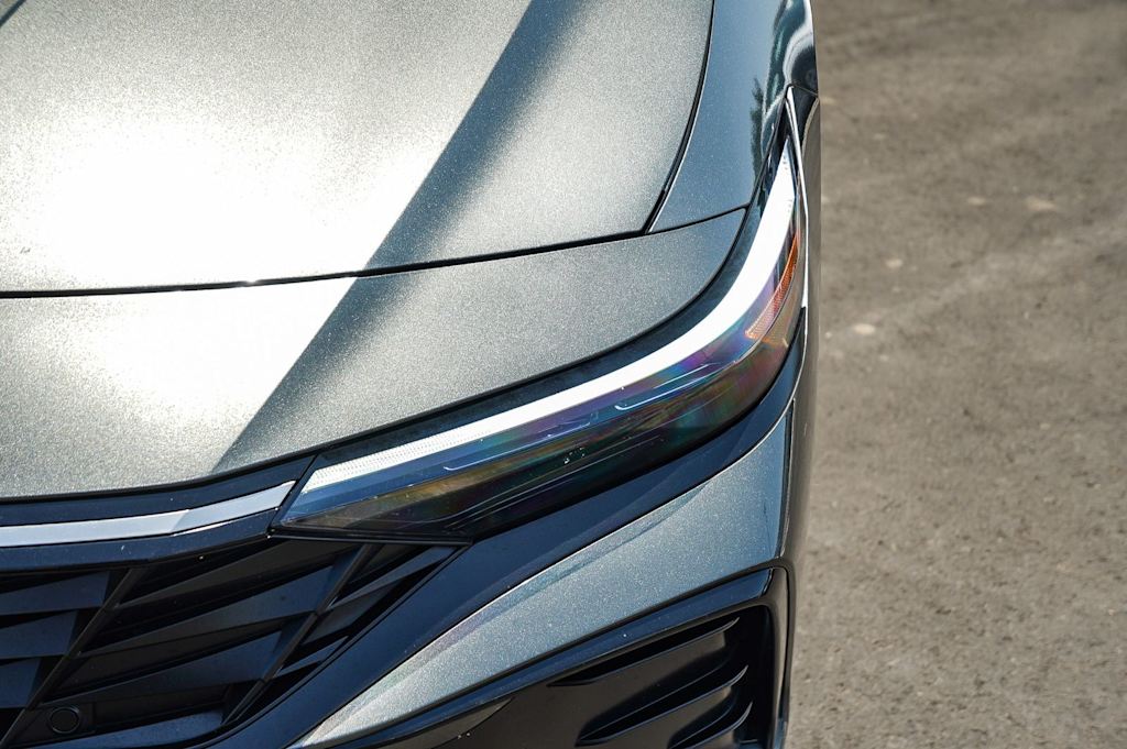 Thumbnail: 2025 Hyundai Elantra - 21