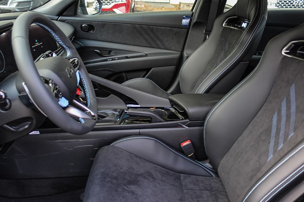 Thumbnail: 2025 Hyundai Elantra - 10