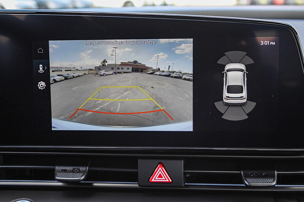 Thumbnail: 2025 Hyundai Elantra - 19