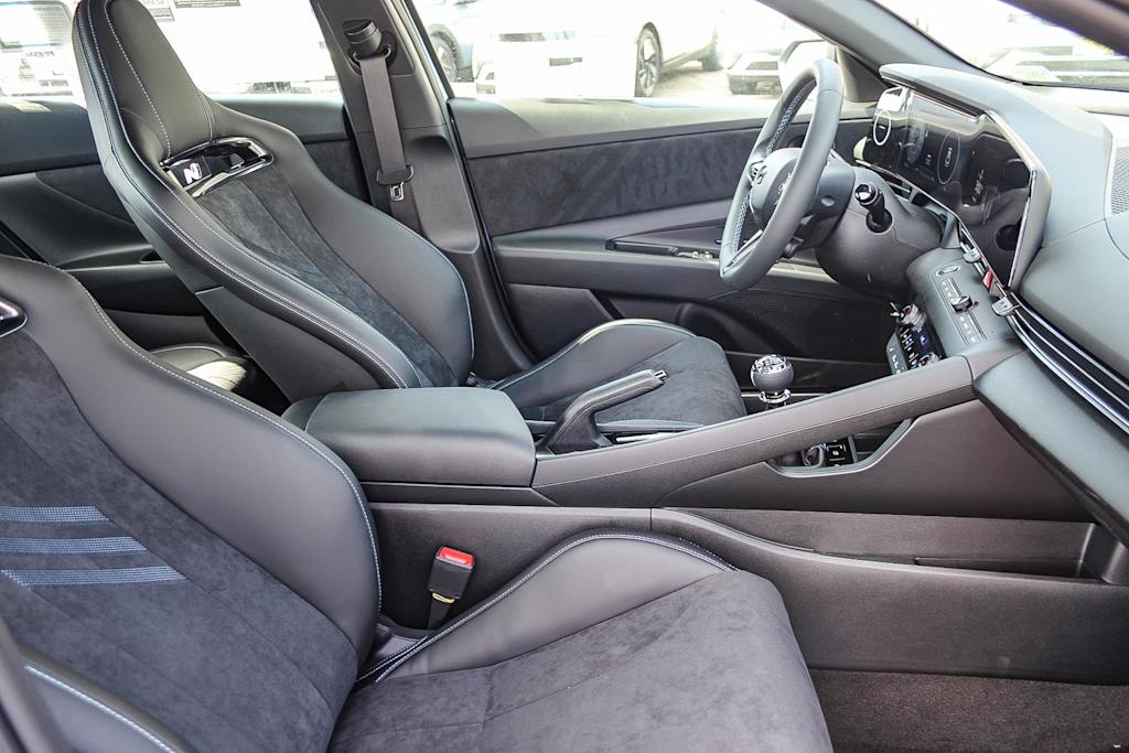 Thumbnail: 2025 Hyundai Elantra - 10