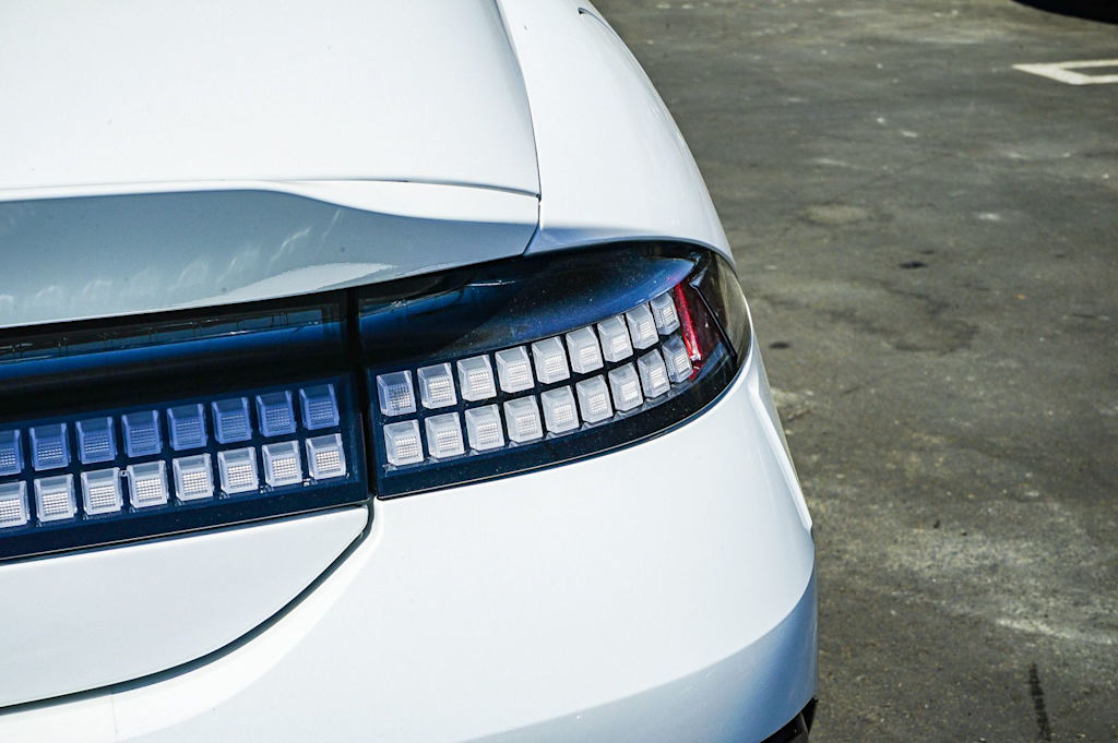 Thumbnail: 2023 Hyundai Ioniq 6 - 12