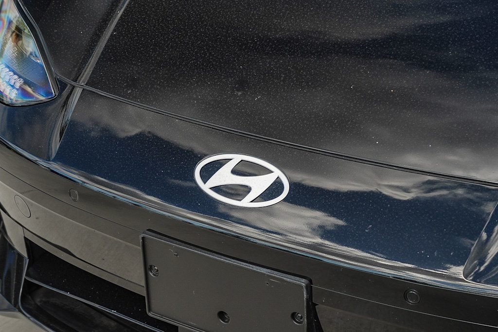 Thumbnail: 2024 Hyundai Ioniq 6 - 17