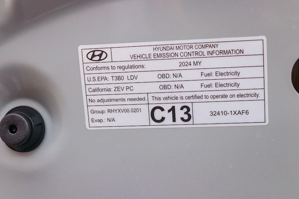 Thumbnail: 2024 Hyundai Ioniq 6 - 17