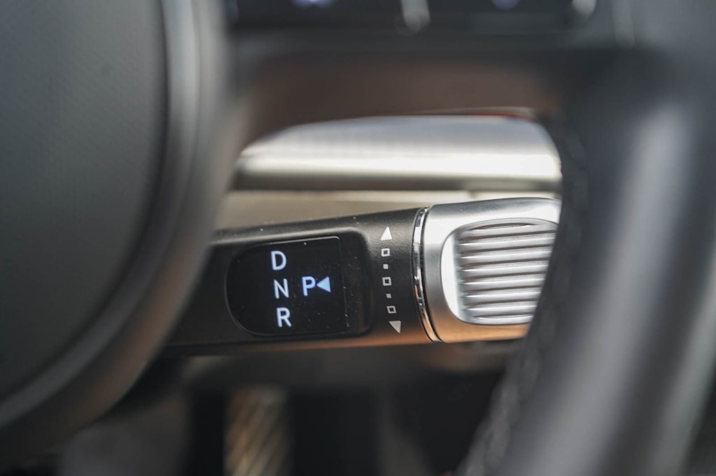 Thumbnail: 2023 Hyundai Ioniq 6 - 25
