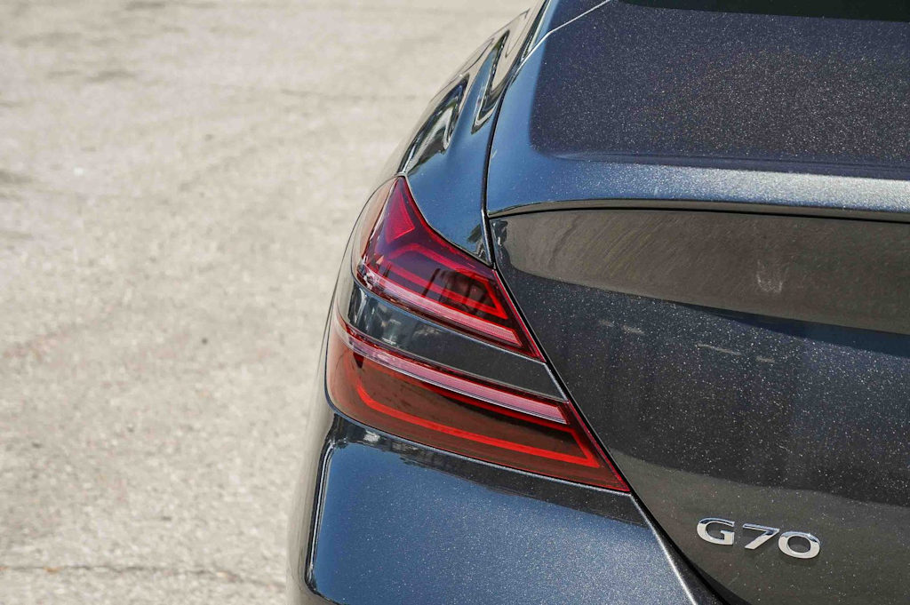 Thumbnail: 2023 Genesis G70 - 21