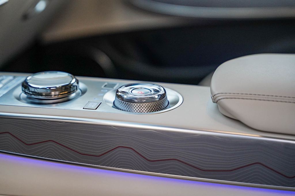 Thumbnail: 2023 Genesis GV70 - 24