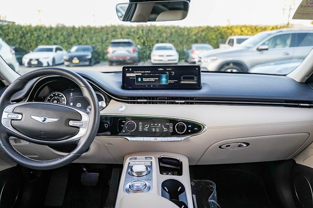 Thumbnail: 2023 Genesis GV70 - 2