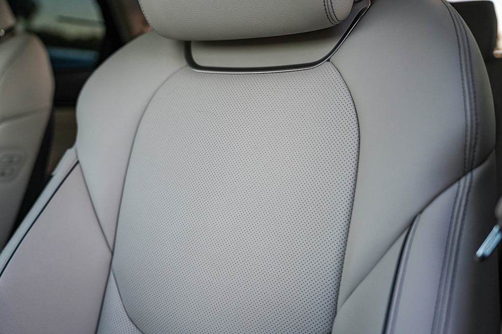 Thumbnail: 2023 Genesis GV70 - 26