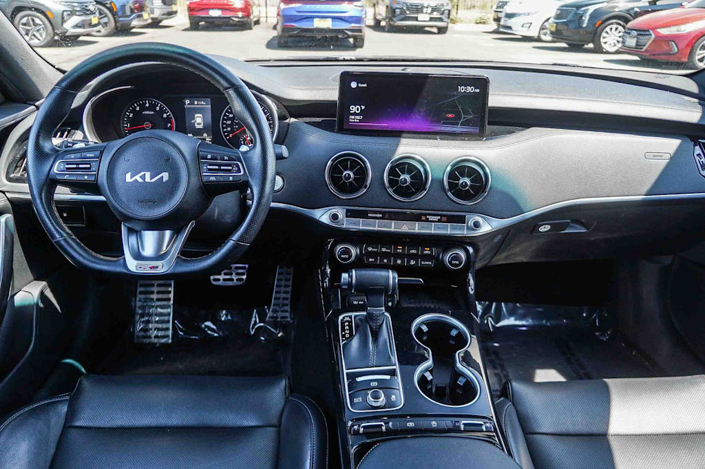 Thumbnail: 2022 Kia Stinger - 2