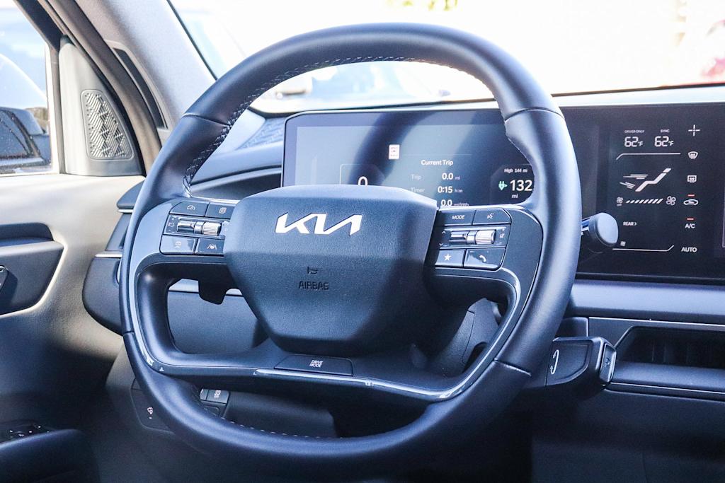 Thumbnail: 2024 Kia EV9 - 8