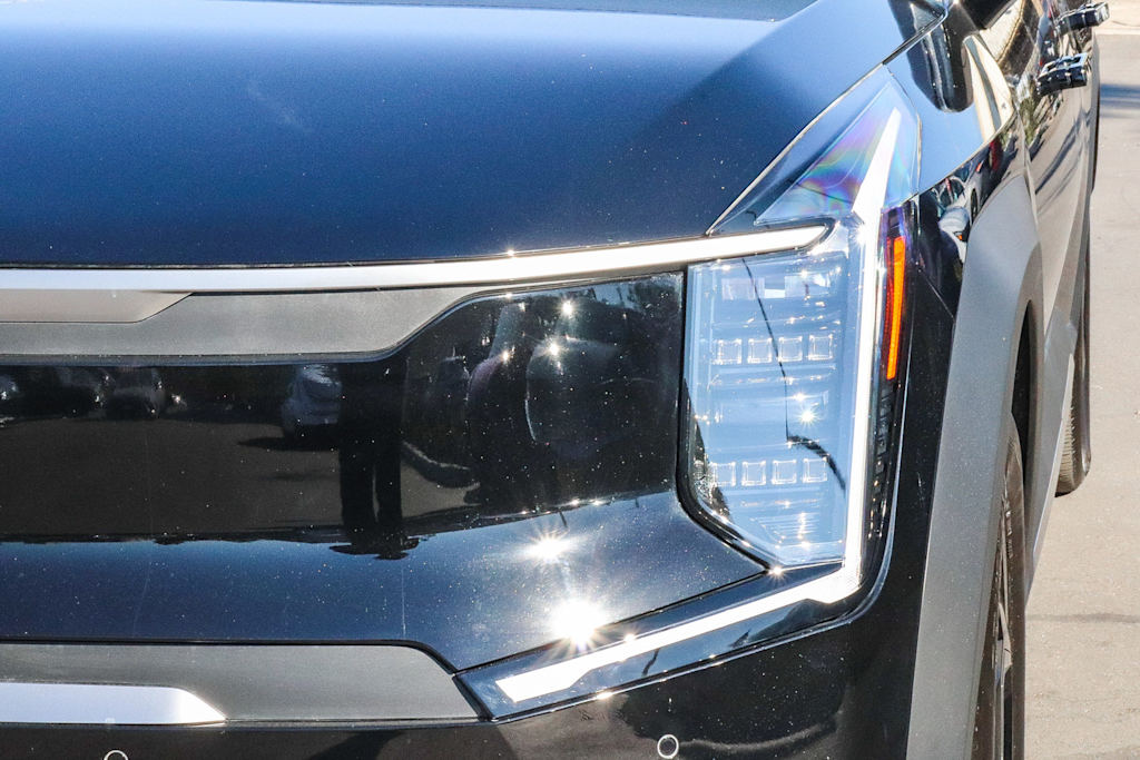 Thumbnail: 2024 Kia EV9 - 19