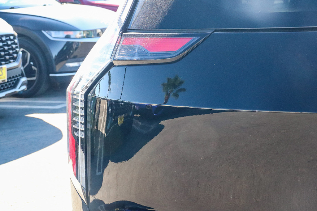 Thumbnail: 2024 Kia EV9 - 15