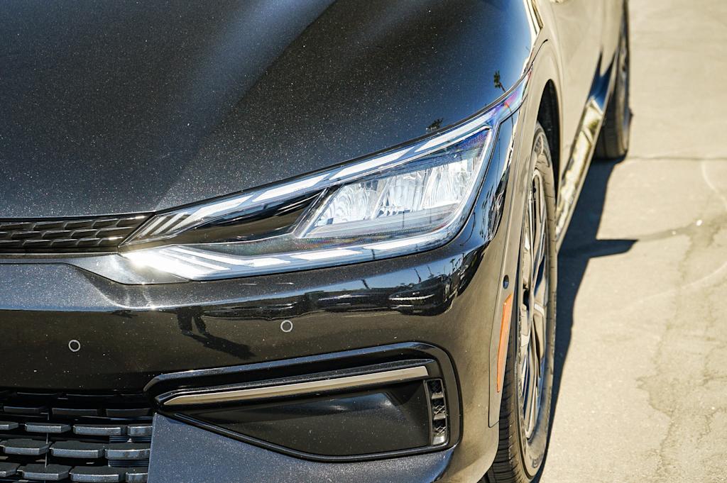 Thumbnail: 2023 Kia EV6 - 19